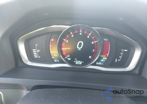 2014 Volvo S60 T5 Platinum z USA, uszkodzony, nr VIN YV1612FSXE1285751